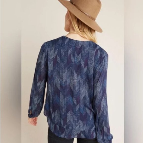 NEW Anthropologie | Cloth & Stone Dotted Herringbone V-Neck Pull Over Blouse - Picture 8 of 13
